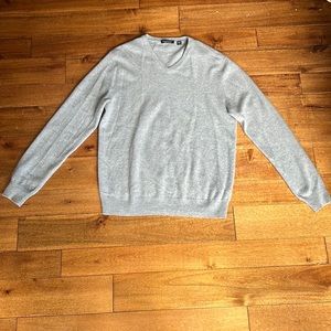 Saks Fifth Avenue Mens Gray Cashmere V-Neck Sweater - Size Large